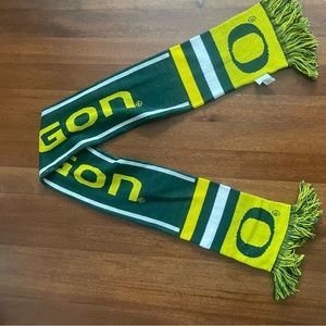 Oregon duck scarf